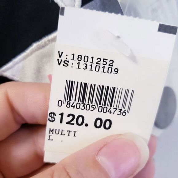 Sandy Starkman Black and White Aztec Print Shacket - Picture 8 of 10